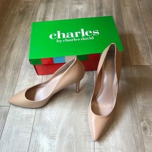Like new Charles by Charles David nude Pact pumps